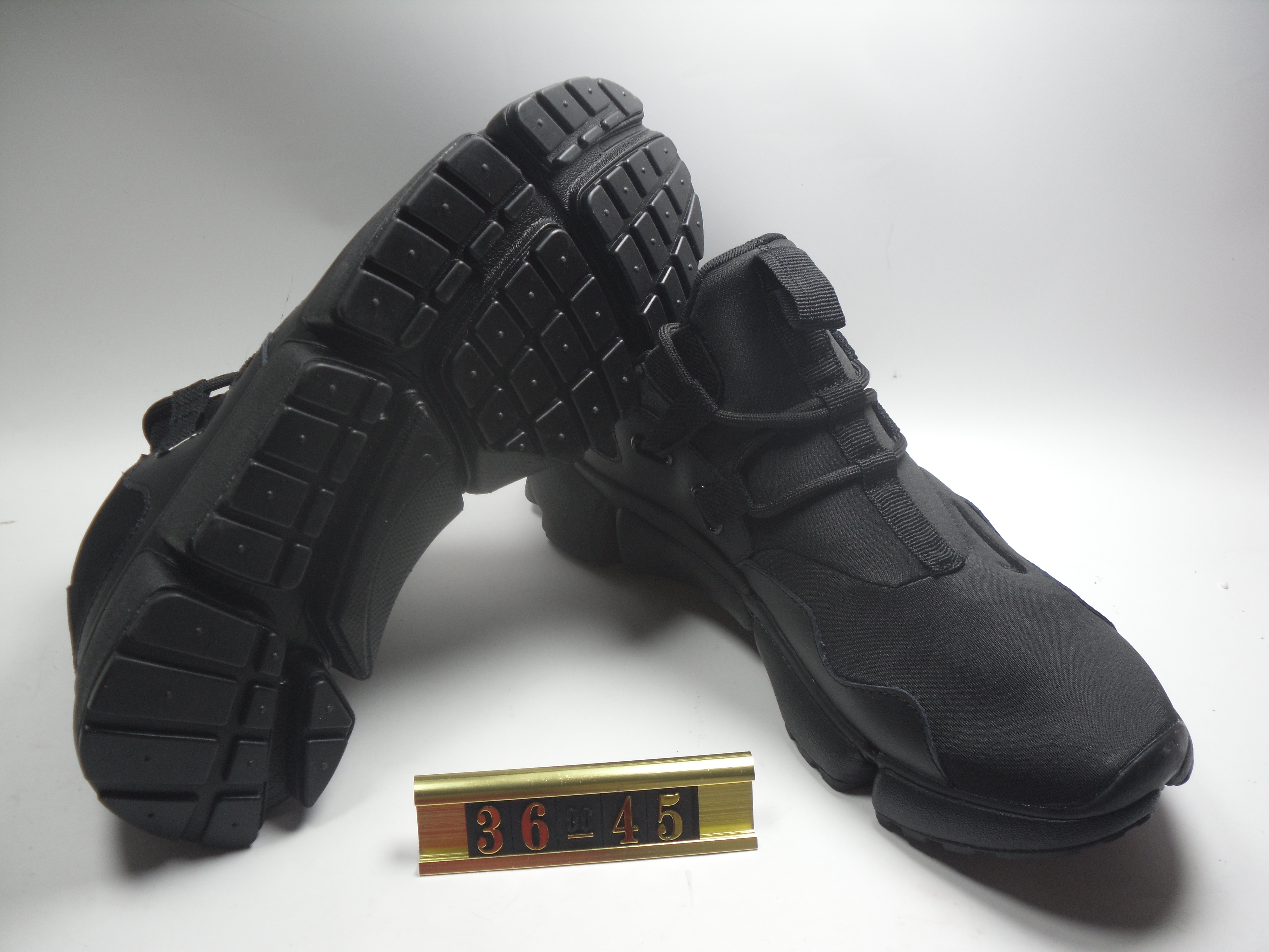 Nike Air Huarache 5 All Black Shoes - Click Image to Close